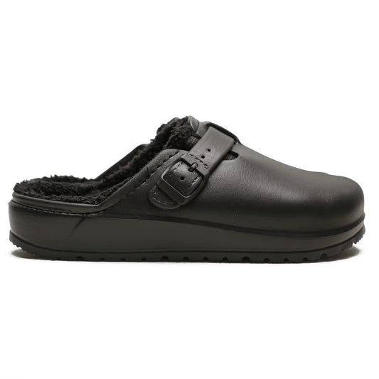 "Zapatillas de invierno: Comodidad, Estilo y Protección en Cada Paso"
